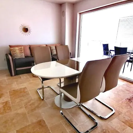 Appartments Jurin Daire